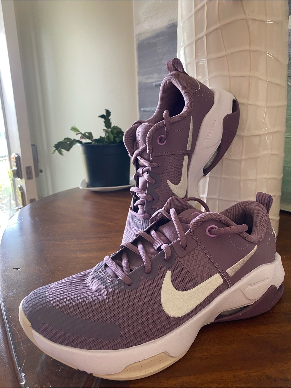 Nike Purple Trainers with White Swoosh Stretchy 9.5 Women’s - Picture 2 of 8